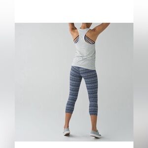 EUC Lululemon Size 6 Leggings Wunder Under Space Parallel Stripes Yoga 22”
